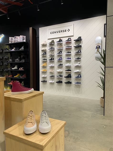 sneaker lounge coffs harbour